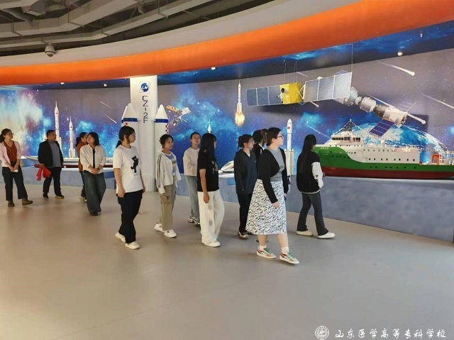 https://www.sdmc.edu.cn/__local/0/7D/B8/2BCDB2A06E173C130936F16F4CC_D92D7DB6_2C1EC.jpg